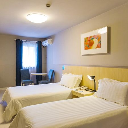 Jinjiang Inn Longyan Wanda Plaza Bagian luar foto