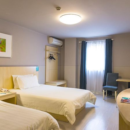 Jinjiang Inn Longyan Wanda Plaza Bagian luar foto