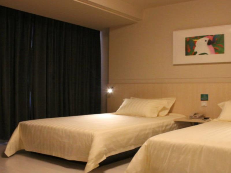 Jinjiang Inn Longyan Wanda Plaza Bagian luar foto