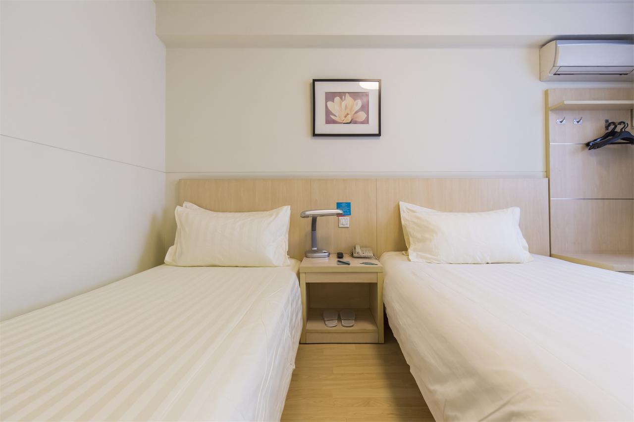 Jinjiang Inn Longyan Wanda Plaza Bagian luar foto