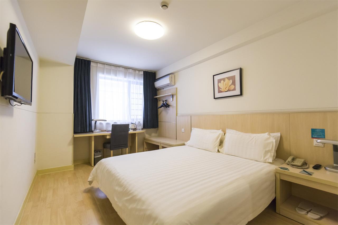 Jinjiang Inn Longyan Wanda Plaza Bagian luar foto