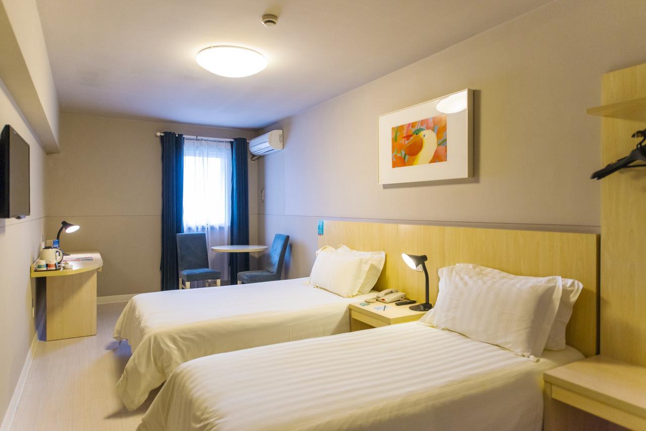 Jinjiang Inn Longyan Wanda Plaza Bagian luar foto