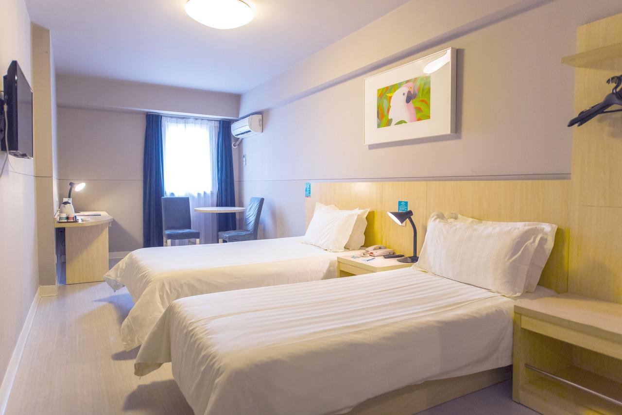 Jinjiang Inn Longyan Wanda Plaza Bagian luar foto