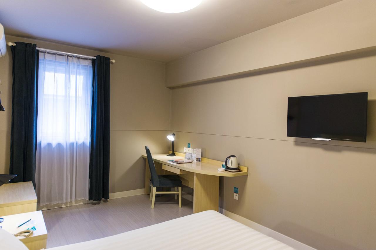 Jinjiang Inn Longyan Wanda Plaza Bagian luar foto