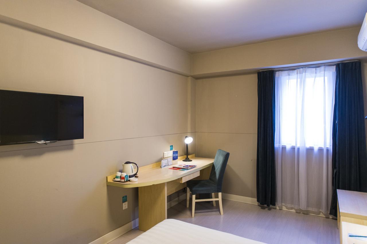 Jinjiang Inn Longyan Wanda Plaza Bagian luar foto